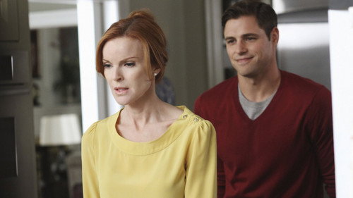 Desperate Housewives - S6E22: The Ballad of Booth