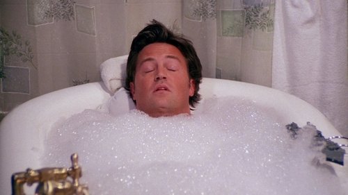Friends - S8E13: The One Where Chandler Takes a Bath