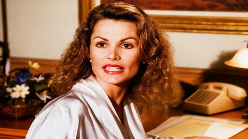 Knots Landing - S10E6: A Weekend Getaway