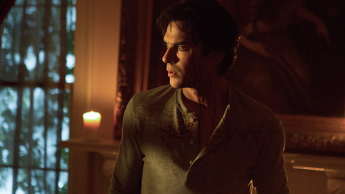 The Vampire Diaries - S7E11: Things We Lost in the Fire
