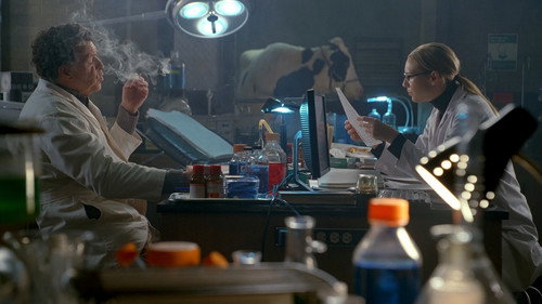 Fringe - S3E17: Stowaway
