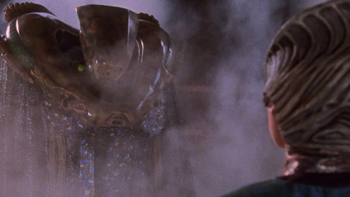 Babylon 5 - S1E22: Chrysalis