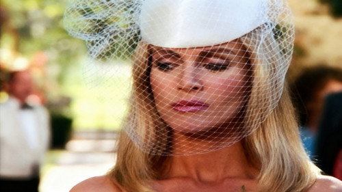 Knots Landing - S10E11: Merger Made in Heaven