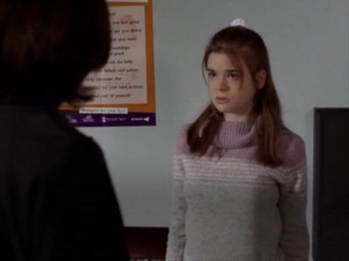 Law & Order: Special Victims Unit - S1E18: Chat Room