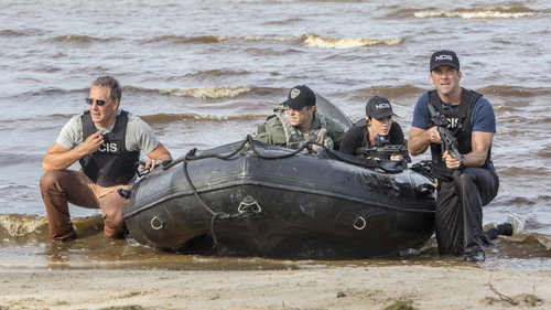 NCIS: New Orleans - S1E23: My City
