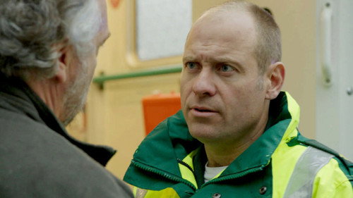 Casualty - S26E22: Confidences
