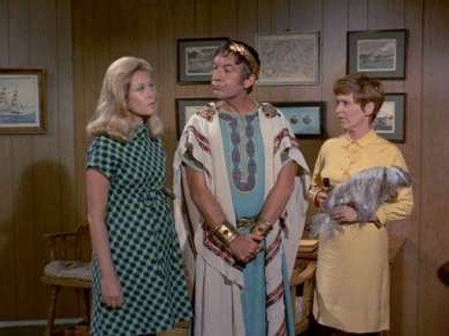 Bewitched - S6E3: Samantha's Caesar Salad