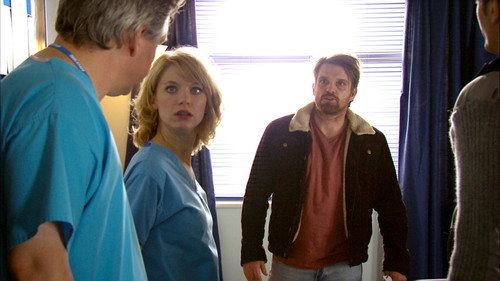 Holby City - S15E19: Ask Me No Questions