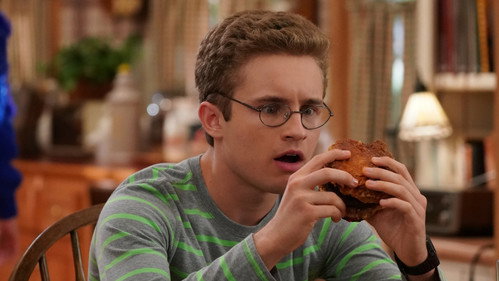 The Goldbergs - S7E9: The Beverly Goldberg Cookbook: Part 2