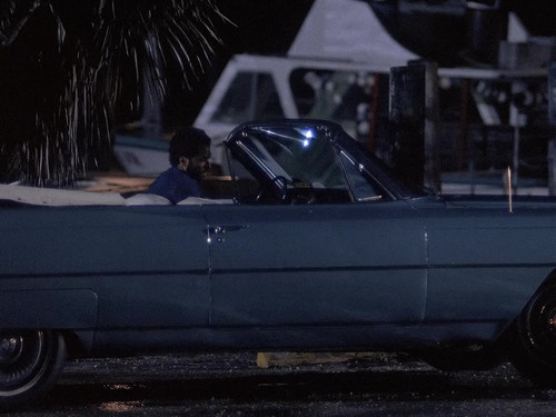 Miami Vice - S4E18: Badge of Dishonor