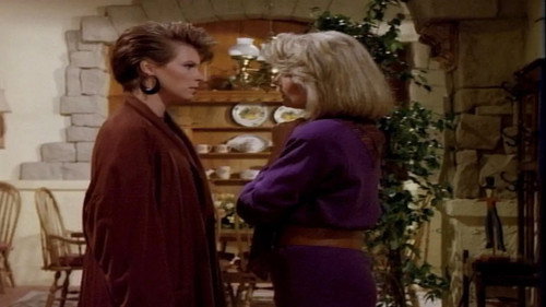 Falcon Crest - S6E21: Battle Lines