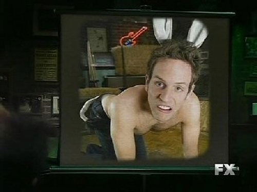 It's Always Sunny in Philadelphia - S4E3: America’s Next Top Paddy’s Billboard Model Contest
