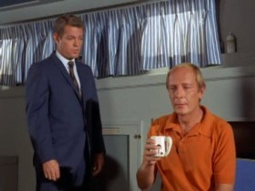 Hawaii Five-O - S2E12: The Devil And Mr. Frog