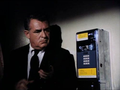 Hawaii Five-O - S10E7: Shake Hands With The Man On The Moon