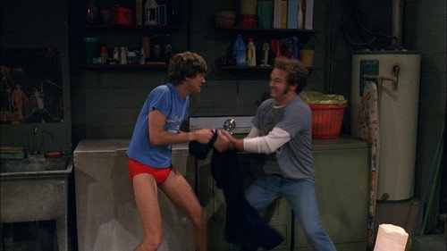 That '70s Show - S4E14: Eric's Hot Cousin