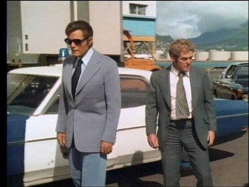 Hawaii Five-O - S10E14: A Short Walk On The Longshore
