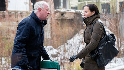 Casualty - S29E32: Exile