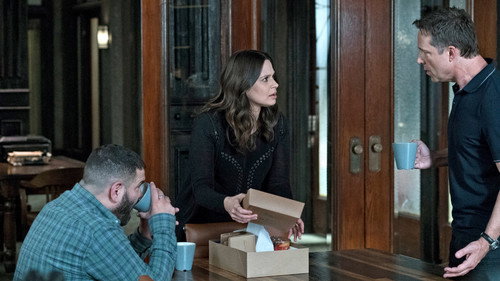 Scandal - S6E14: Head Games