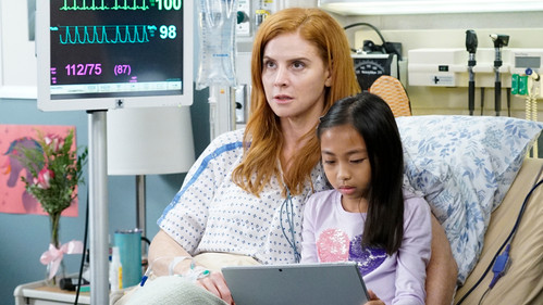 Grey's Anatomy - S16E11: A Hard Pill to Swallow