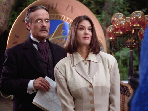 Lois & Clark: The New Adventures of Superman - S2E18: Tempus Fugitive