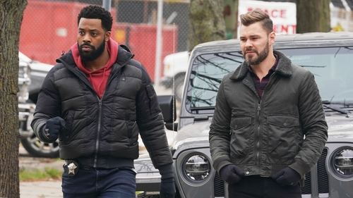 Chicago P.D. - S9E10: Home Safe