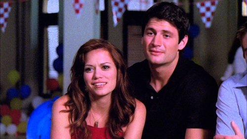 One Tree Hill - S7E1: 4:30 AM (Apparently They Were Travelling Abroad)