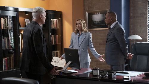 NCIS - S17E20: The Arizona