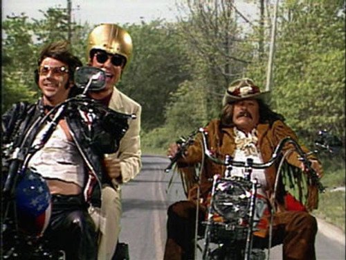 Saturday Night Live - S12E20: Dennis Hopper/Roy Orbison