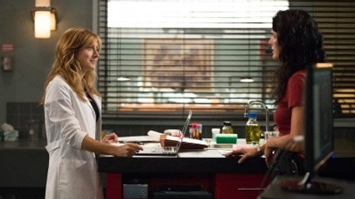 Rizzoli & Isles - S6E17: Bomb Voyage