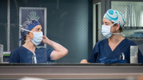 Grey's Anatomy - S22E10: Strip That Down