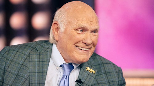 The Kelly Clarkson Show - S6E27: Terry Bradshaw, DeWanda Wise, Chef Curtis Stone, Grace Bowers