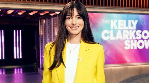 The Kelly Clarkson Show - S5E128: Anne Hathaway, Amber Ruffin, Sam Neill