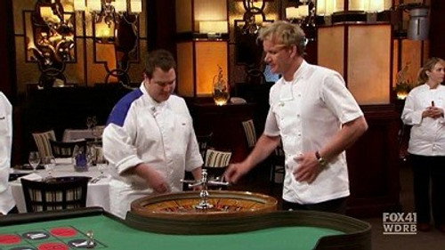 Hell's Kitchen - S8E7: 9 Chefs Compete
