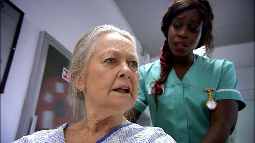 Holby City - S16E34: Collateral