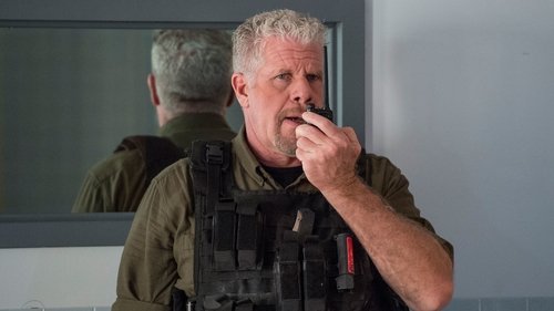 The Blacklist - S2E9: Luther Braxton (1)