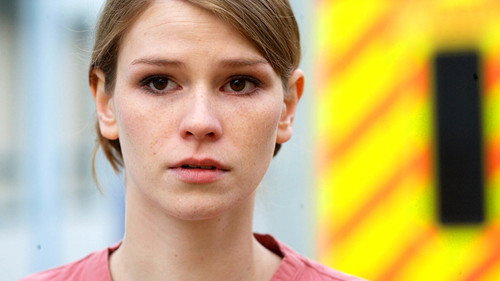 Casualty - S23E28: Before a Fall