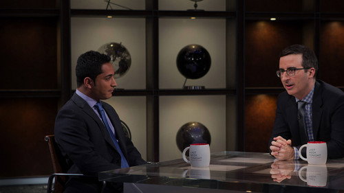 Last Week Tonight with John Oliver - S1E21: Military Translators