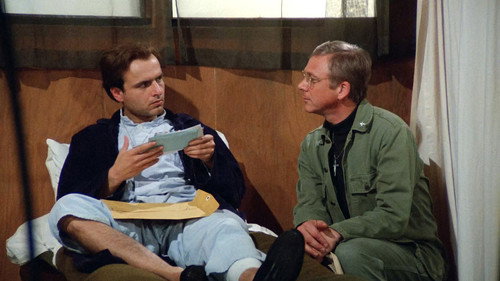 M*A*S*H - S10E2: Identity Crisis