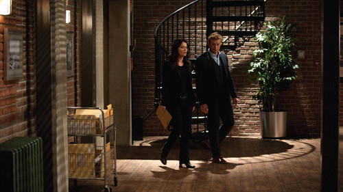 The Mentalist - S5E12: Little Red Corvette