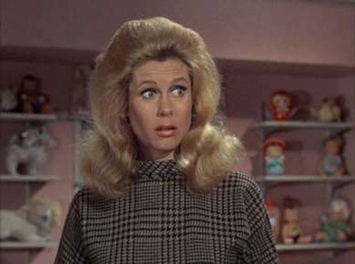 Bewitched - S6E1: Samantha and the Beanstalk