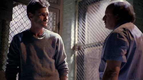 NYPD Blue - S2E19: Boxer Rebellion