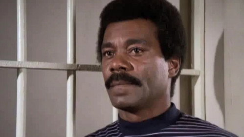 Mannix - S8E19: Quartet for a Blunt Instrument