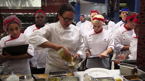 Hell's Kitchen - S19E2: Shrimply Spectacular