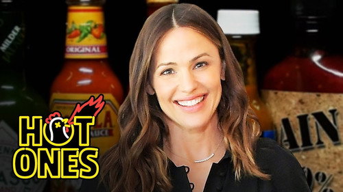 Hot Ones - S14E8: Jennifer Garner Says “Golly” While Eating Spicy Wings