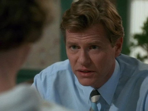 Murder, She Wrote - S7E21: Tainted Lady