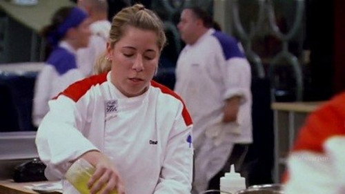 Hell's Kitchen - S10E15: 7 Chefs Compete