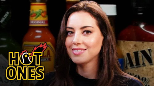 Hot Ones - S9E4: Aubrey Plaza Snorts Milk While Eating Spicy Wings