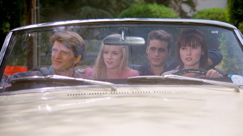 Beverly Hills, 90210 - S2E11: Leading From the Heart