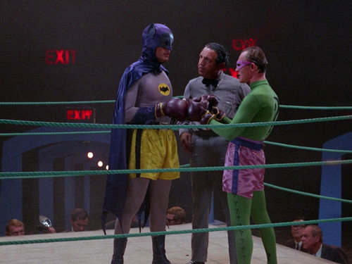 Batman - S3E2: Ring Around the Riddler