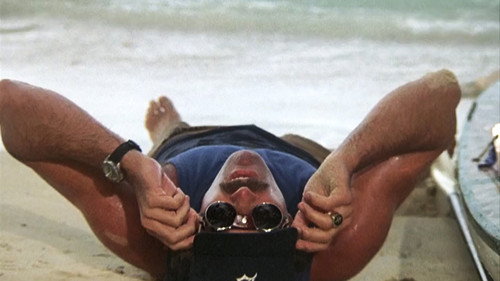 Magnum, P.I. - S3E1: Did You See the Sunrise? (1)